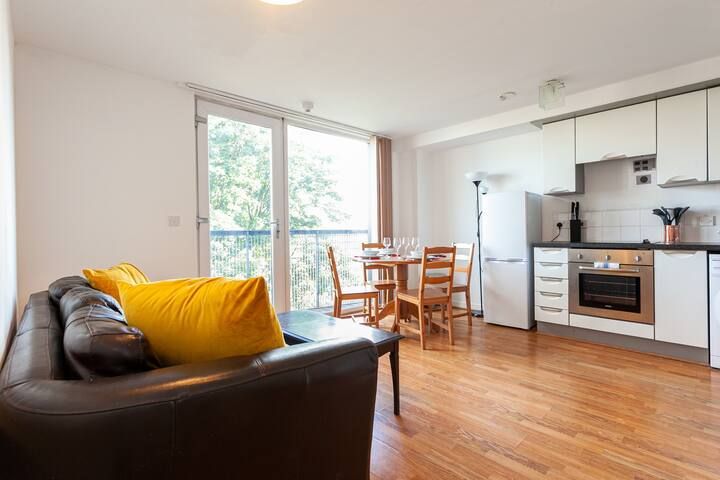 Property photo 1 of 13 Trinity Court (7)