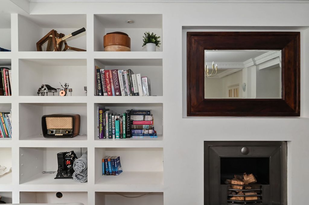 Property photo 3 of 17