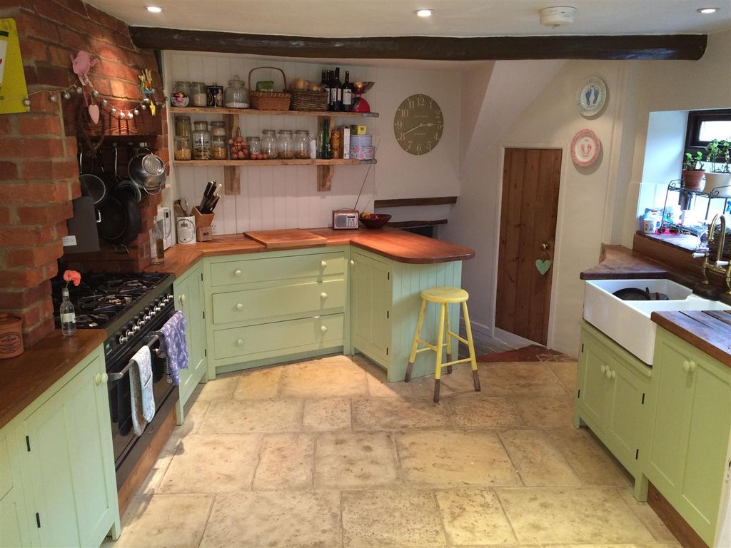 Property photo 2 of 13 Kitchen 2.Jpg
