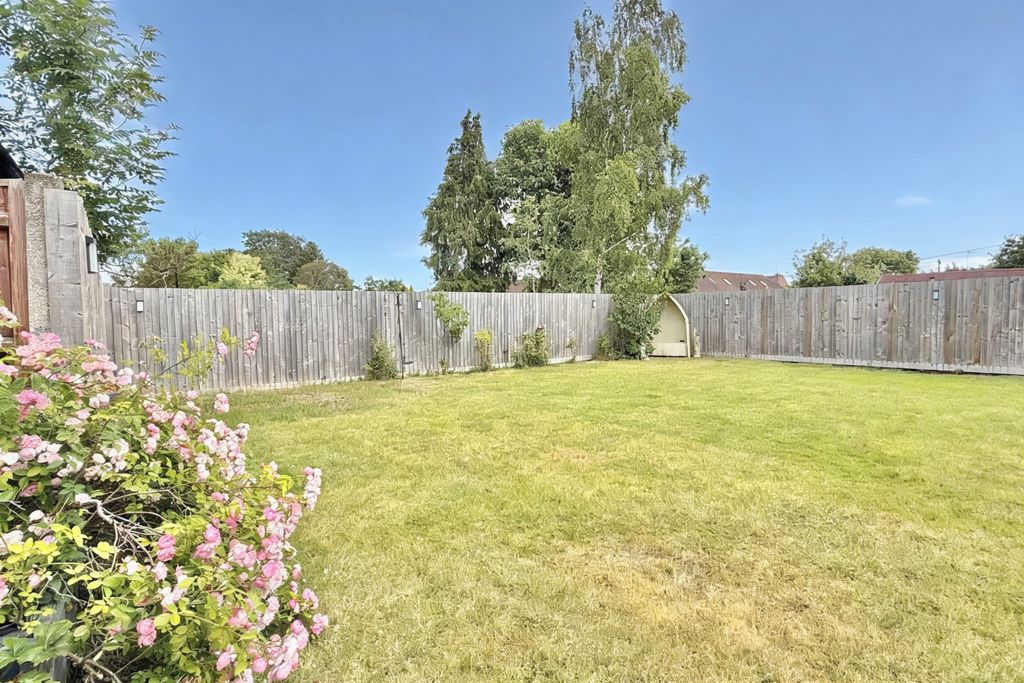 Property photo 2 of 17 Gallery