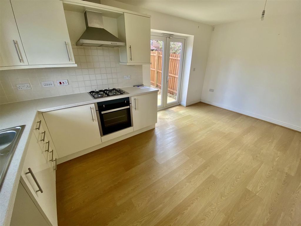 Property photo 3 of 12 Img_2429R.Jpg