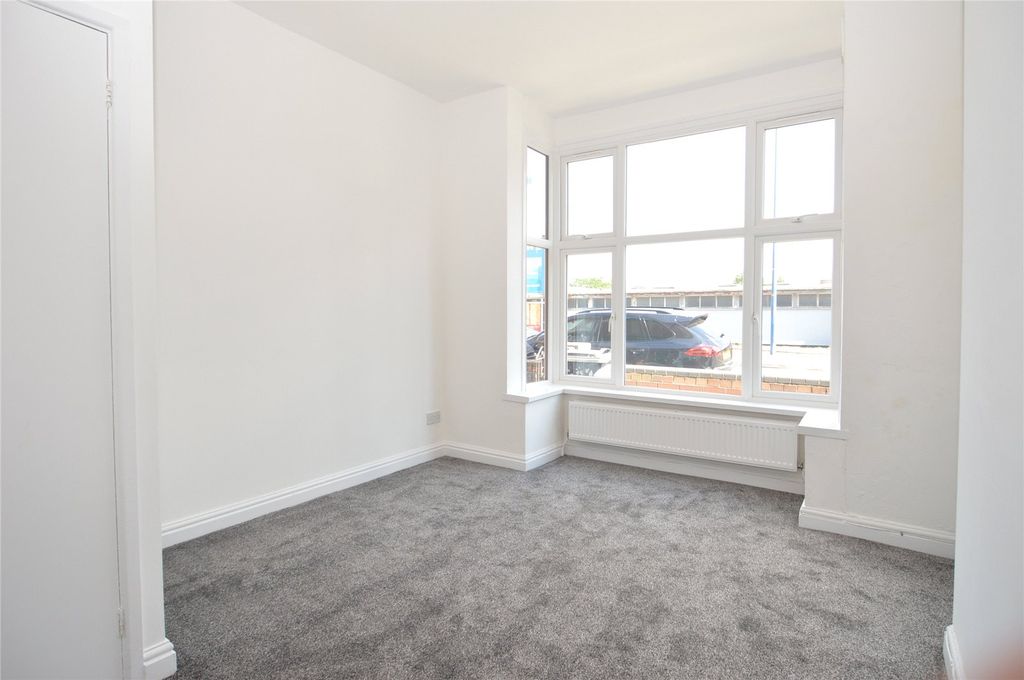 Property photo 2 of 7 Picture No. 07