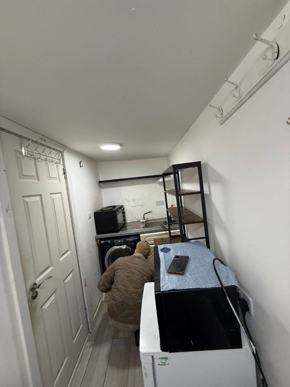 Property photo 3 of 4