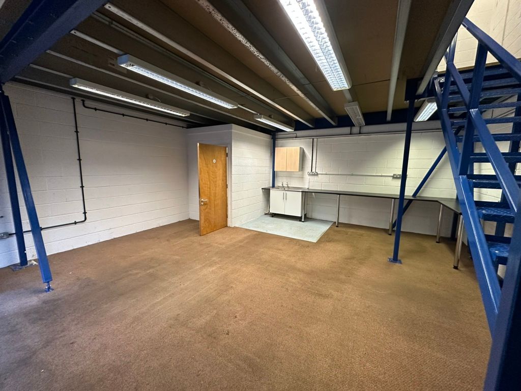 Property photo 3 of 7 Photo 5