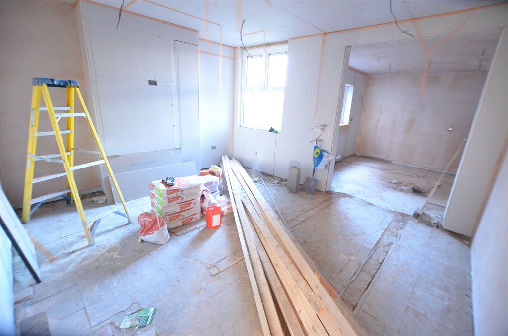 Property photo 3 of 10 Picture No. 24