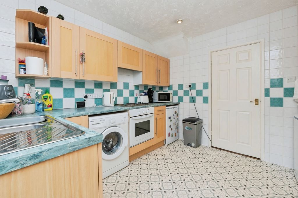 Property photo 3 of 19 Pbox-Img.Jpg