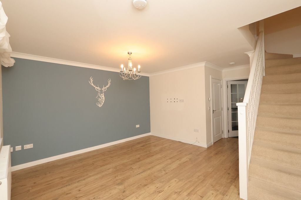 Property photo 2 of 16 Lounge