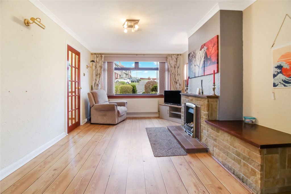 Property photo 2 of 17 Living Room