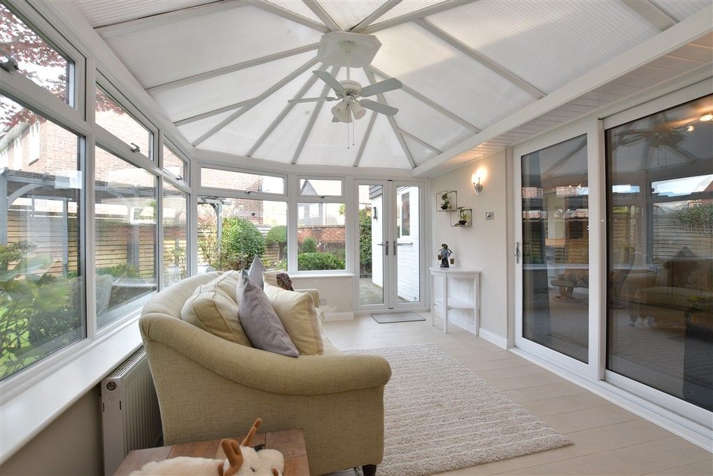 Property photo 2 of 16 Conservatory Area
