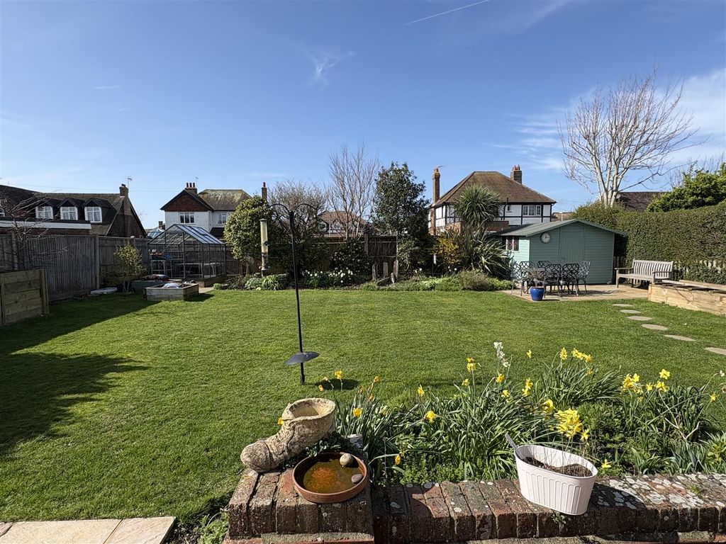 Property photo 2 of 32 Image00049.Jpeg