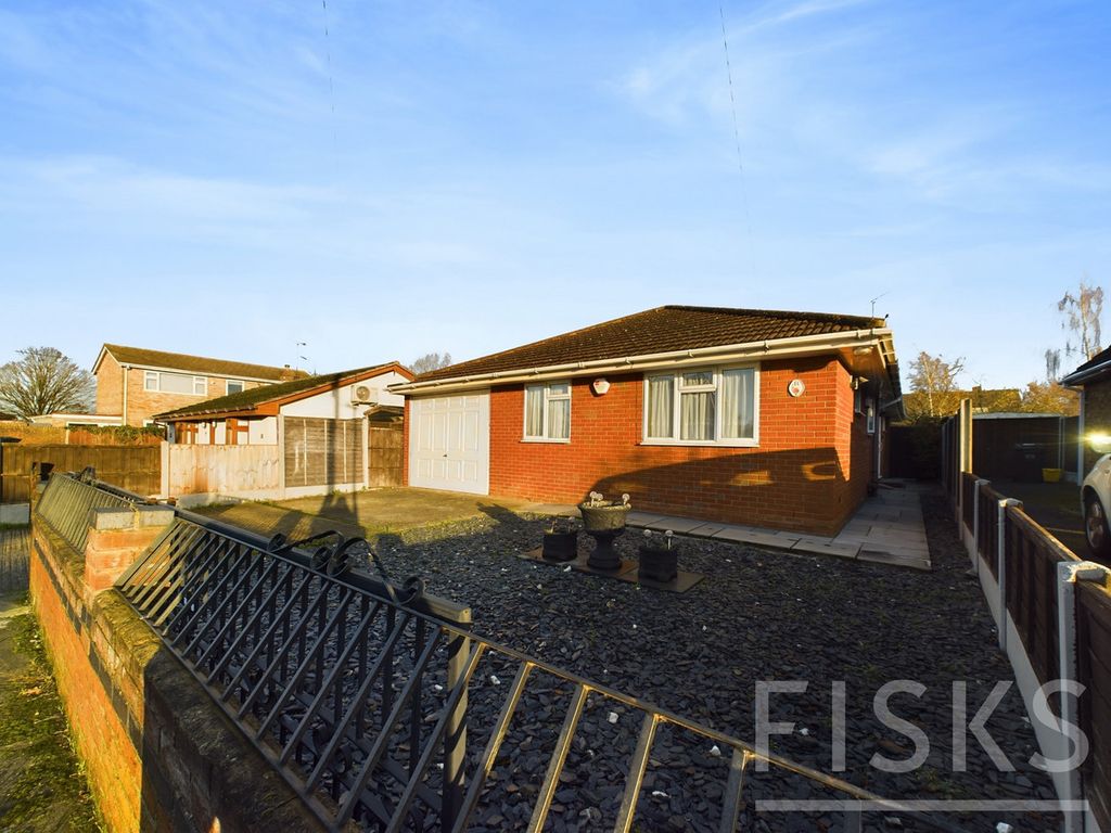 Property photo 1 of 12