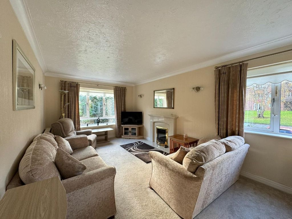 Property photo 2 of 26