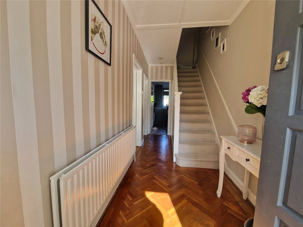 Property photo 2 of 20 Picture No. 17