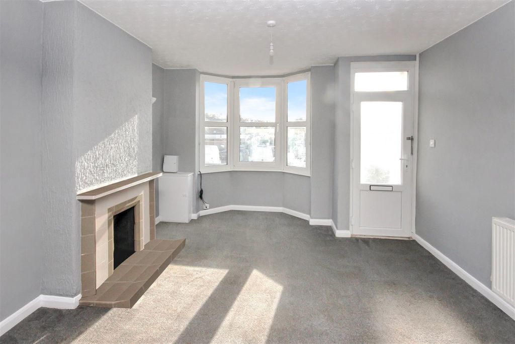 Property photo 3 of 11 Img_8987.Jpg