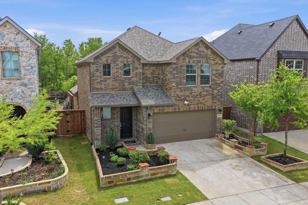 Property photo 1 of 31