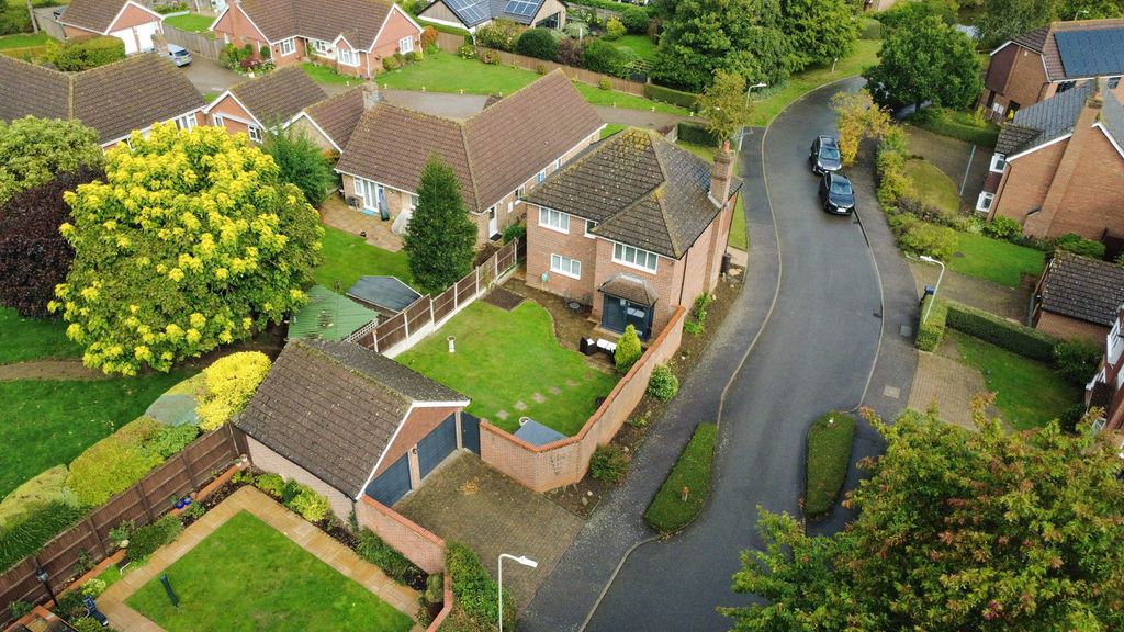 Property photo 2 of 29