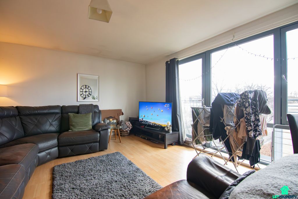 Additional image 4 of 2 bed flat for saleBrabloch Park, Paisley PA3