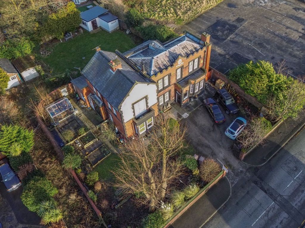 Property photo 1 of 30