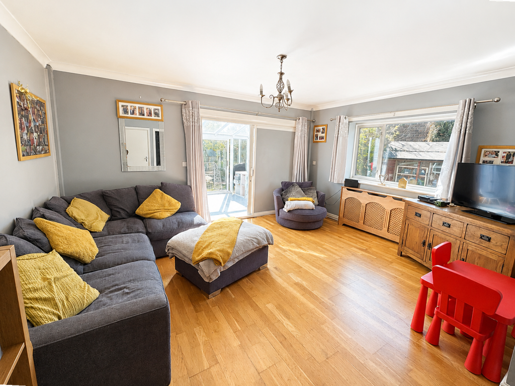 Property photo 2 of 19