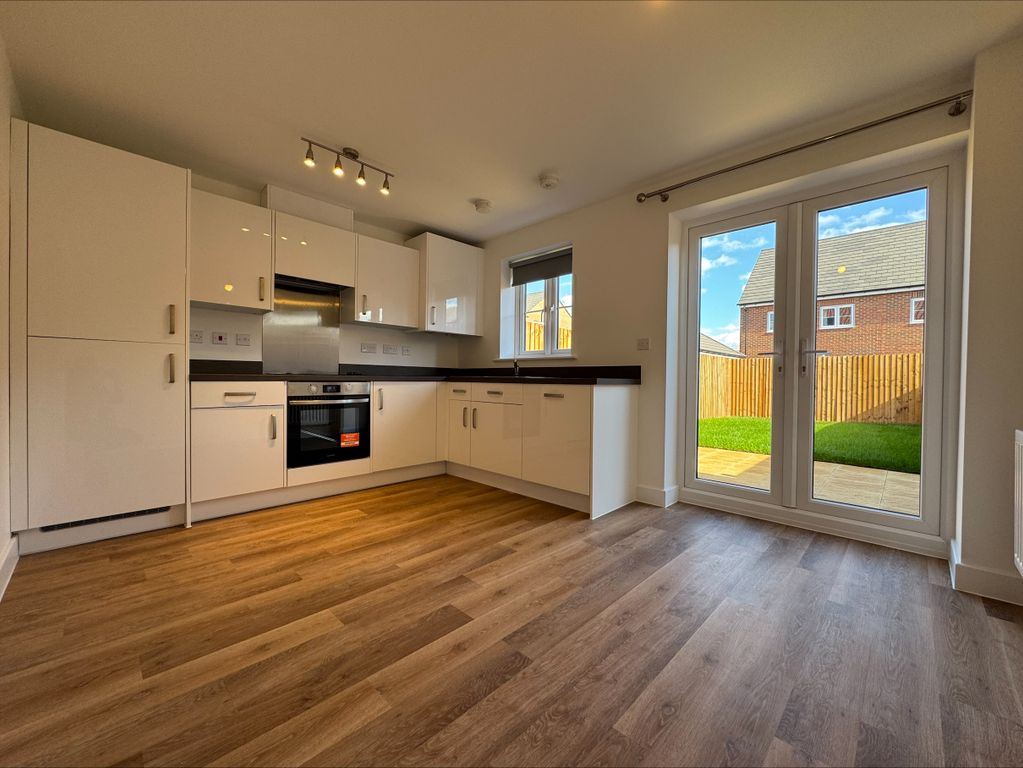 Property photo 2 of 17 Image