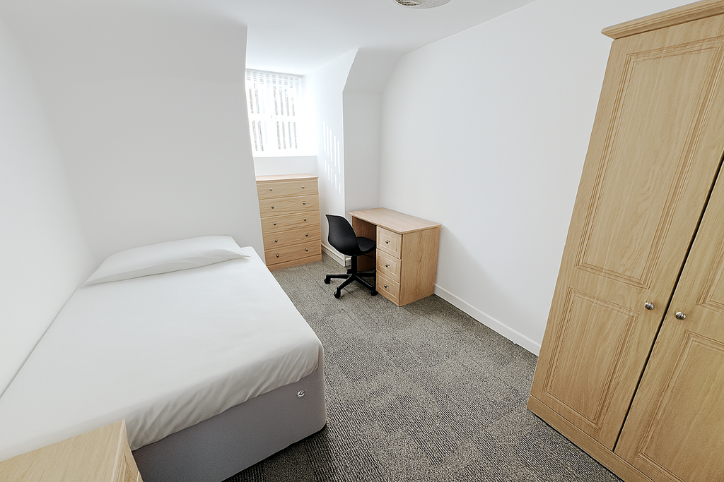 Property photo 3 of 4