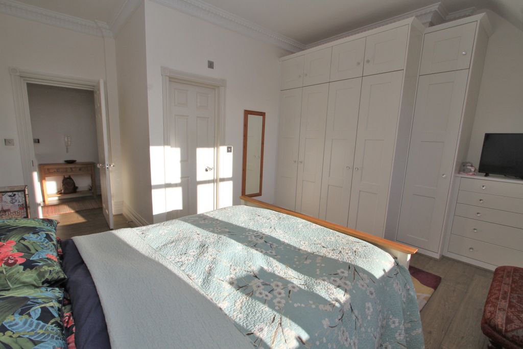 Additional image 16 of 5 bed flat for saleGaudick Road, Eastbourne BN20