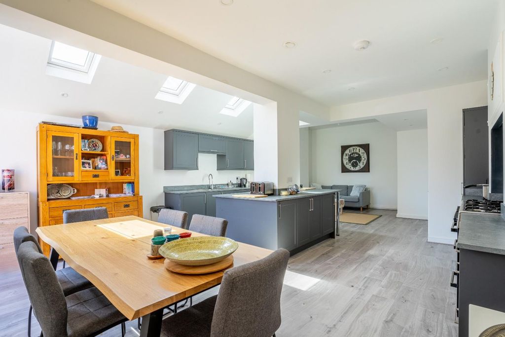 Property photo 2 of 19 Living Room