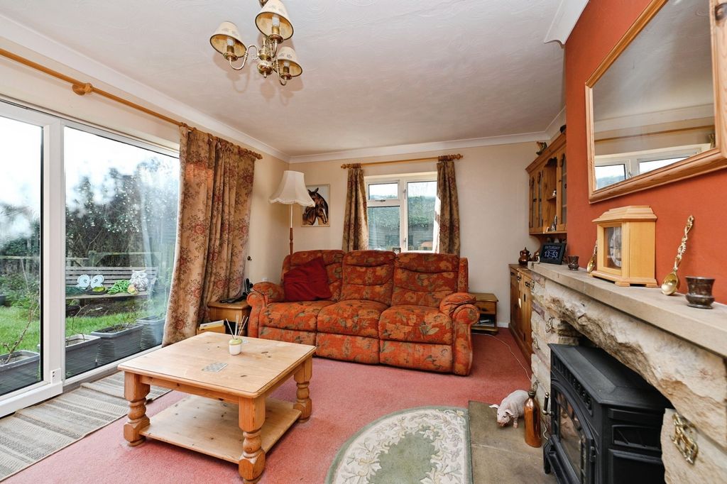 Property photo 3 of 17 Pbox-Img.Jpg