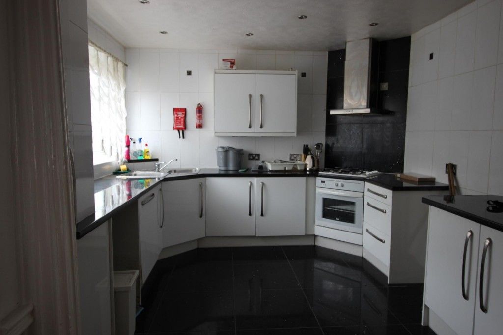 Property photo 3 of 18 Img_5576_7