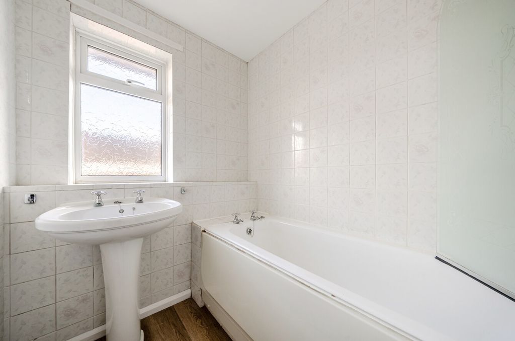 Additional image 12 of 3 bed bungalow for saleBryn Close, Newtown, Powys SY16