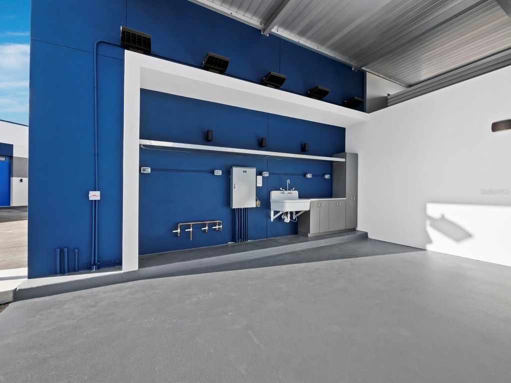 Property photo 2 of 18 <Alttext/>