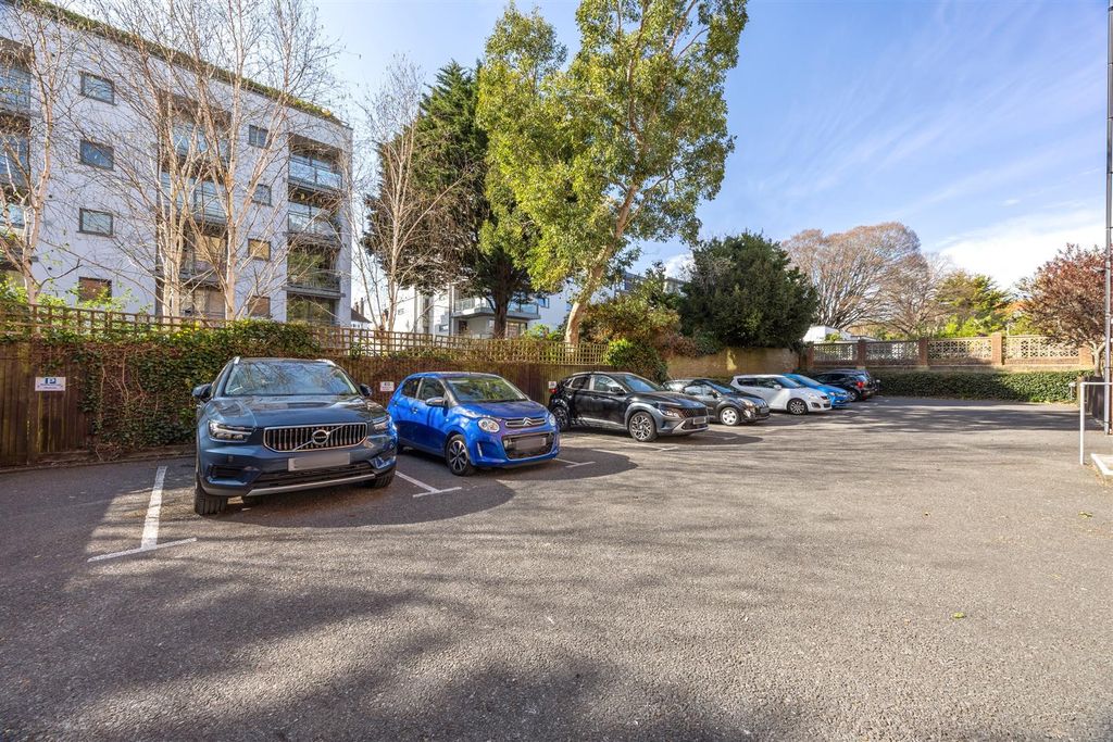 Property photo 3 of 16 Residents Parking