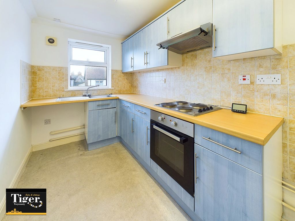 Property photo 3 of 7 Cam02176G0-Pr0421-Still002