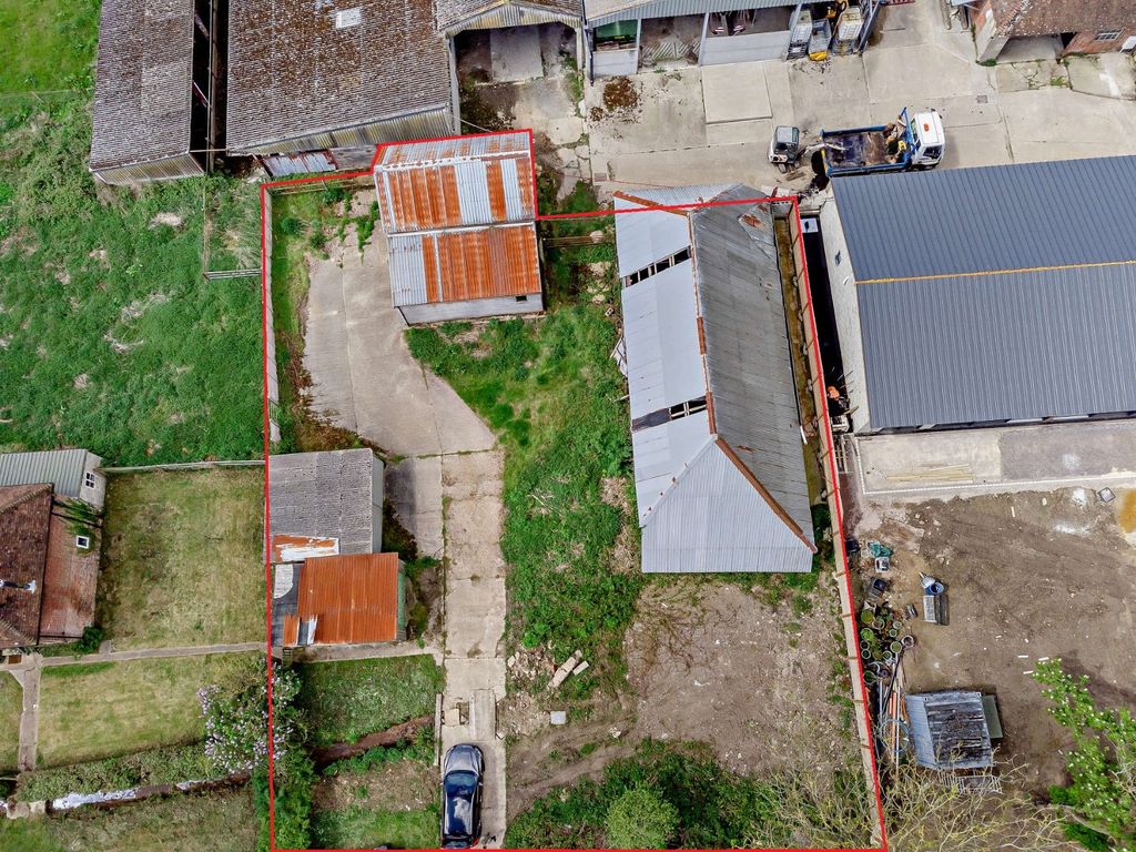 Property photo 2 of 14 Picture No. 01