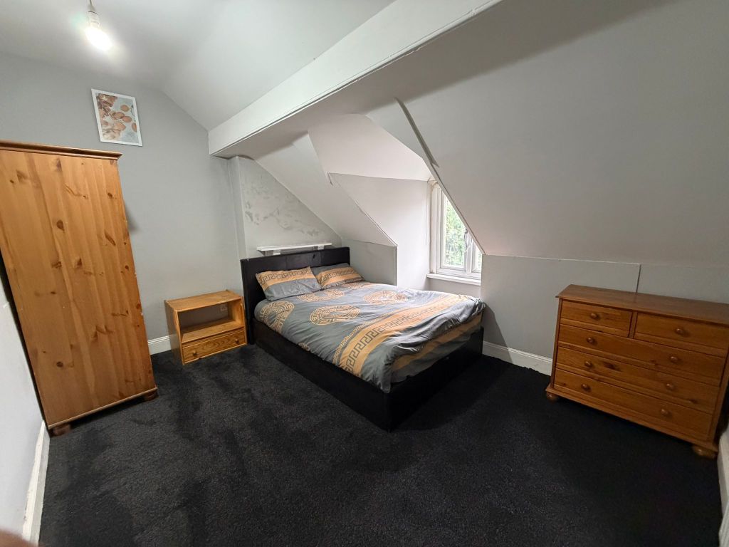 Property photo 1 of 4