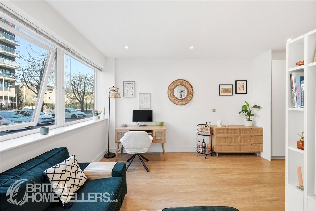 Property photo 2 of 16 Picture No. 05