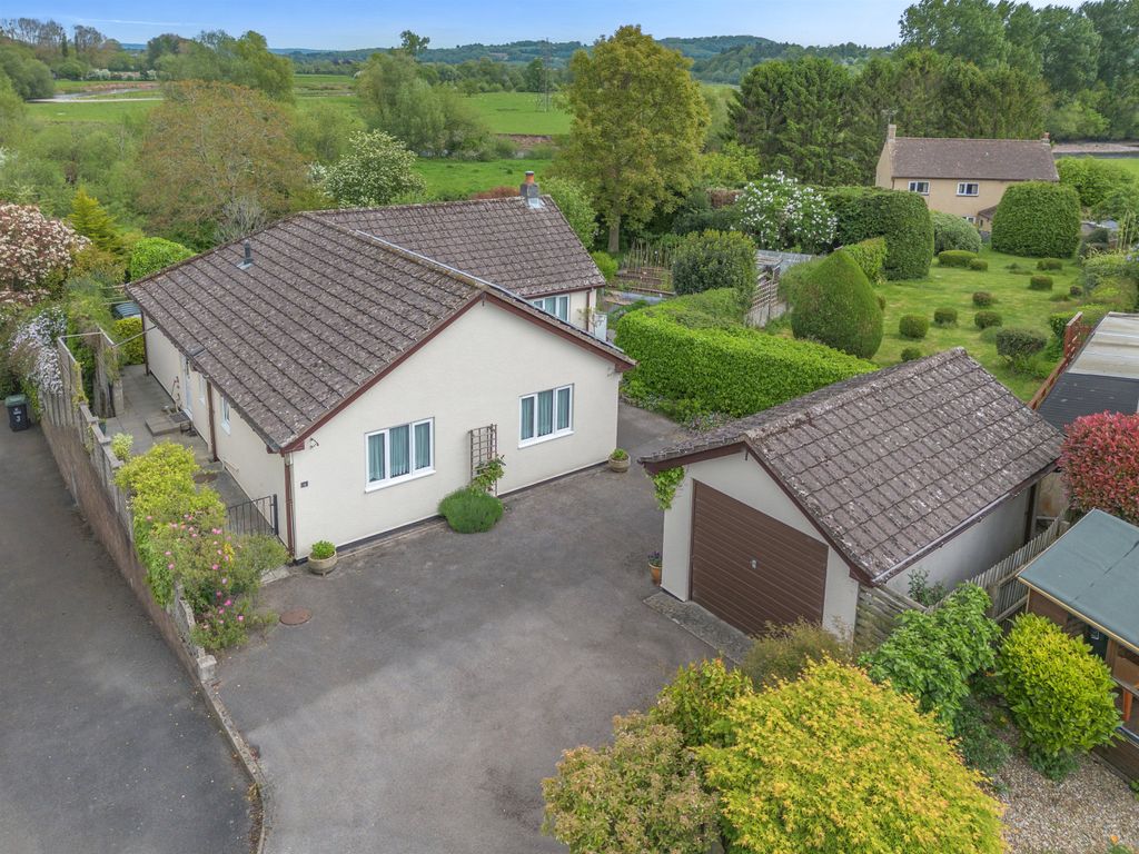 Property photo 2 of 36