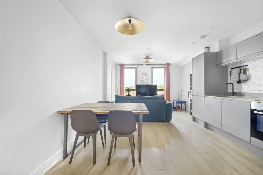 Property photo 3 of 10 Picture No. 09