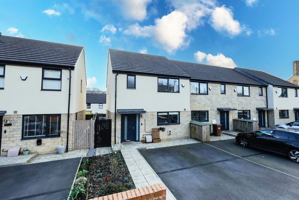 Property photo 1 of 17 Picture No. 22