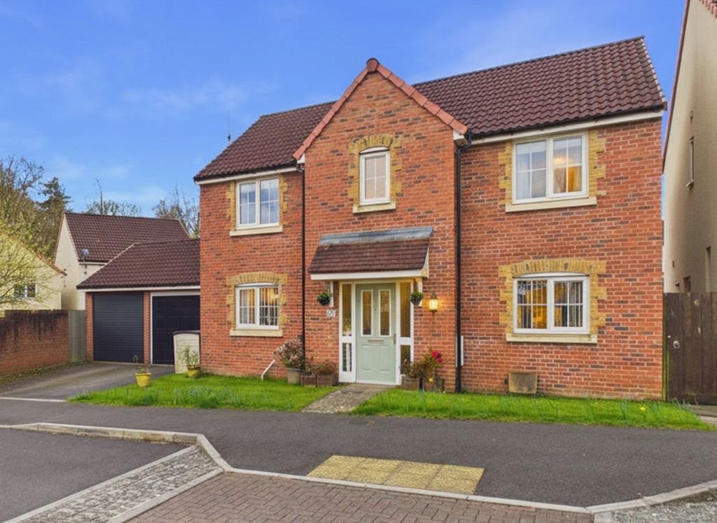 Property photo 1 of 16 Cam03640G0-Pr0112-Still031-001