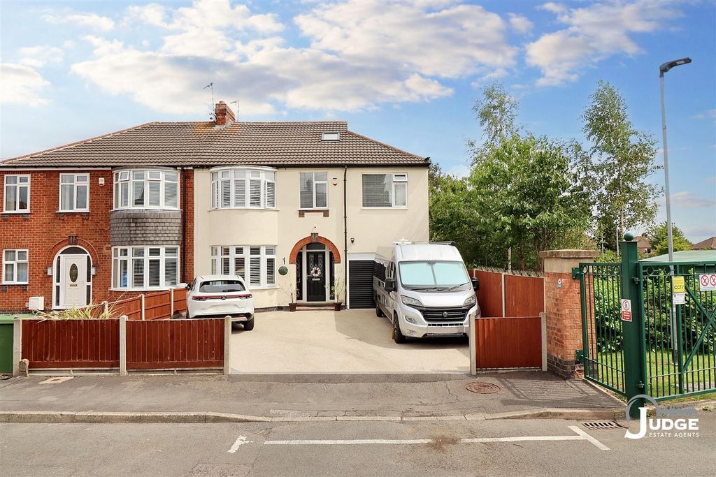 Property photo 1 of 57 Img_5667.Jpg