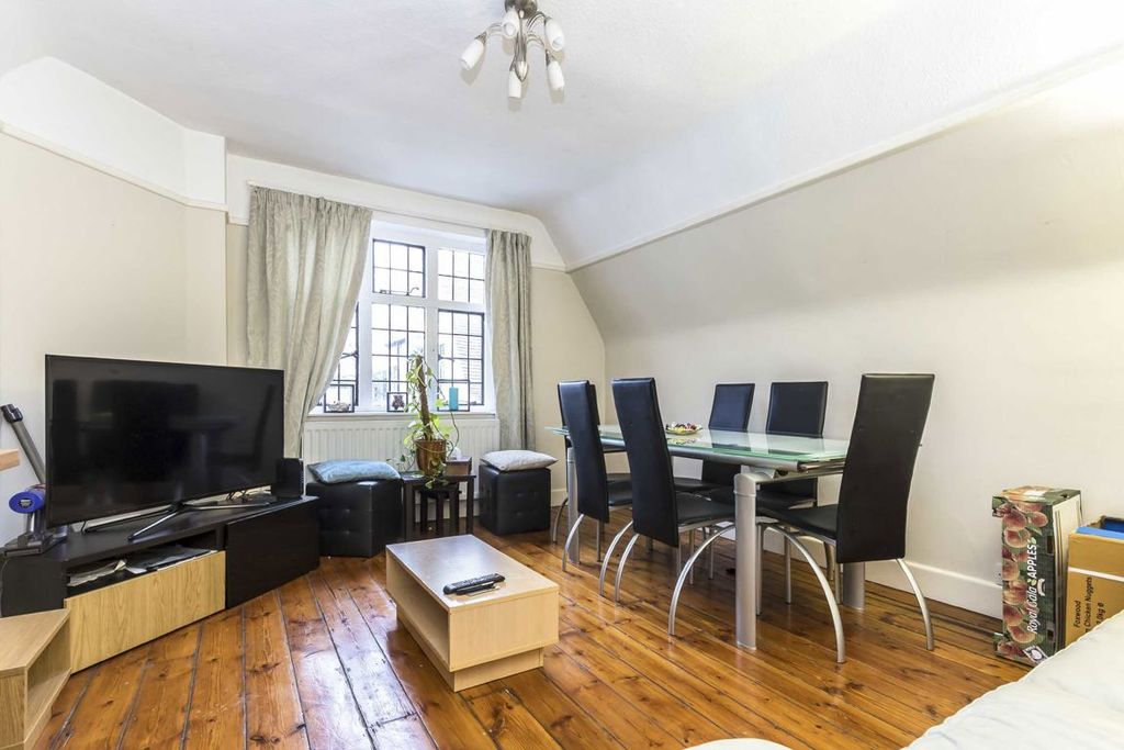 Property photo 2 of 4