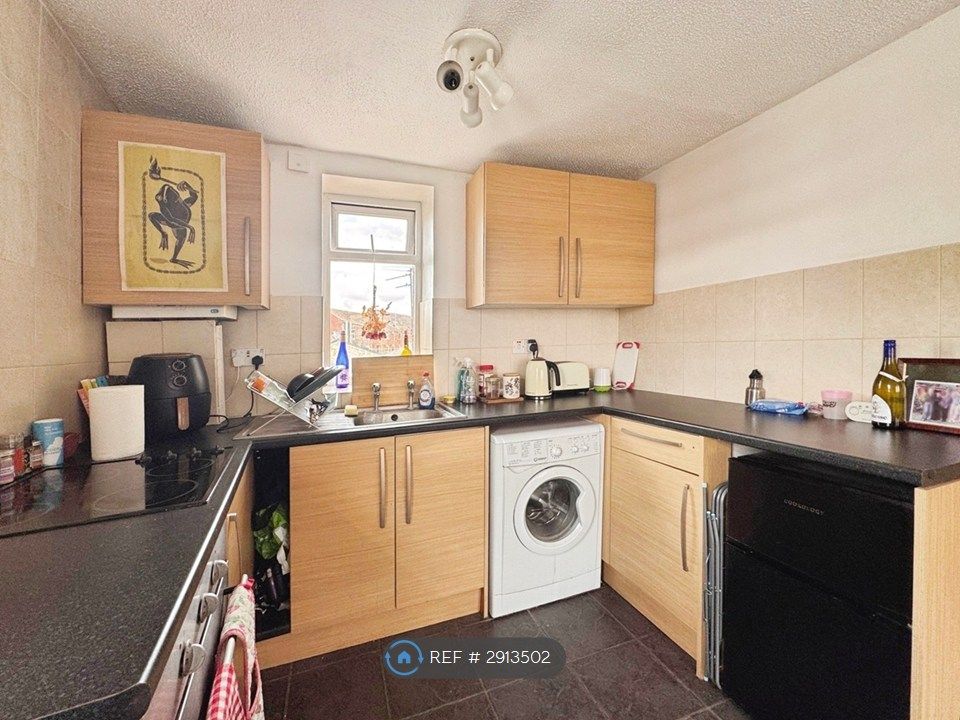 Property photo 3 of 5