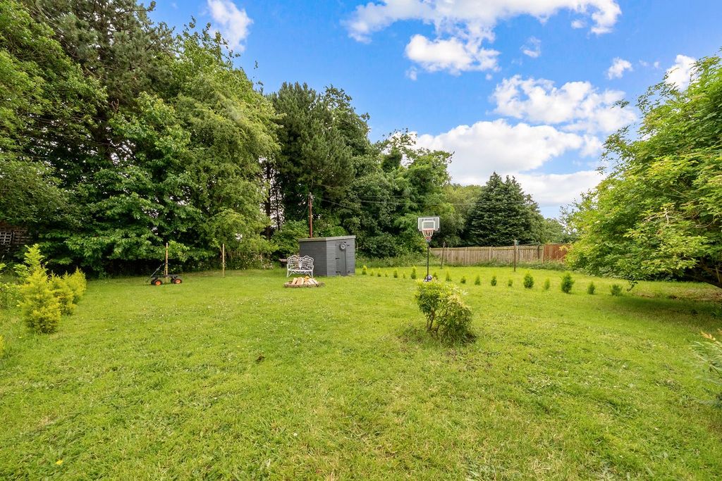 Property photo 3 of 26