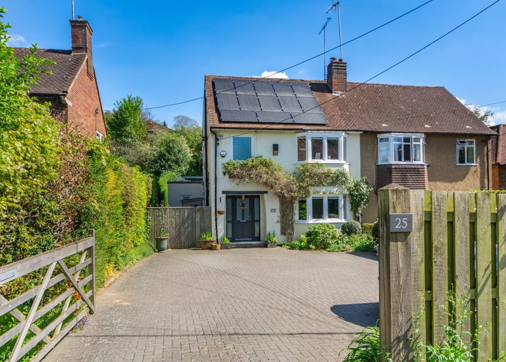 Property photo 1 of 12