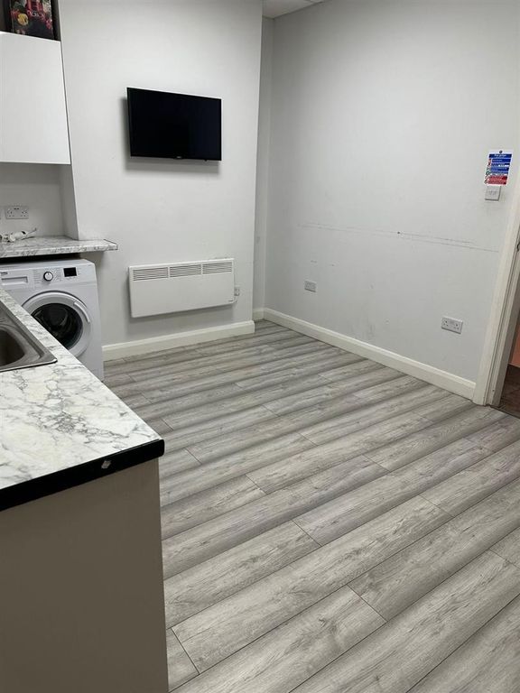 Property photo 3 of 3 Kitchen.Jpeg