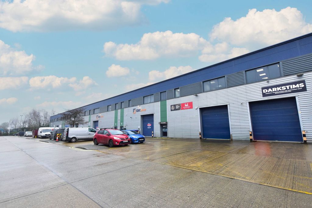 Property photo 2 of 12