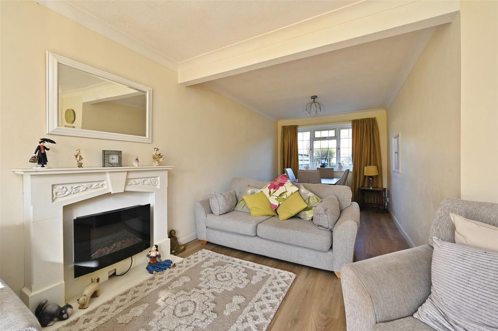 Property photo 2 of 21 126-College-Road-Tn401Tw (13).Jpg