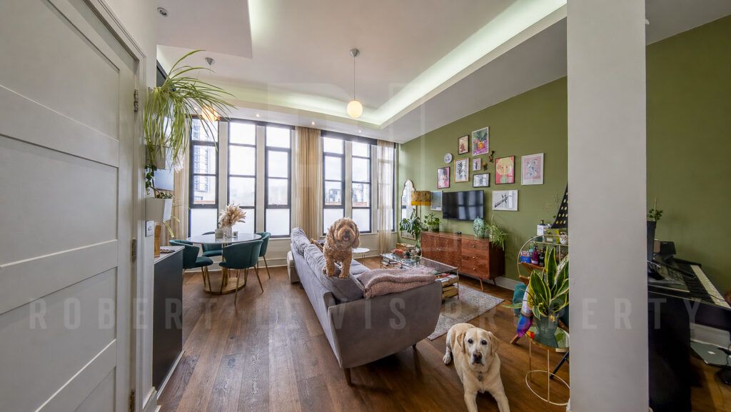 Property photo 2 of 10