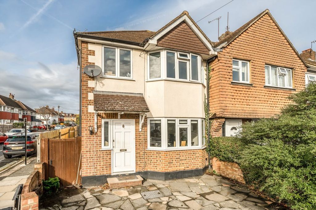 Property photo 1 of 11